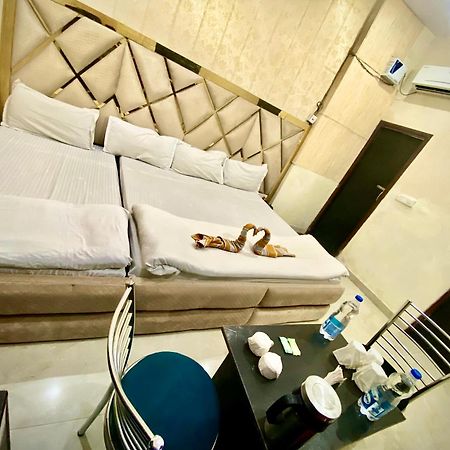 Swaran House Hotel Amritsar Exterior foto